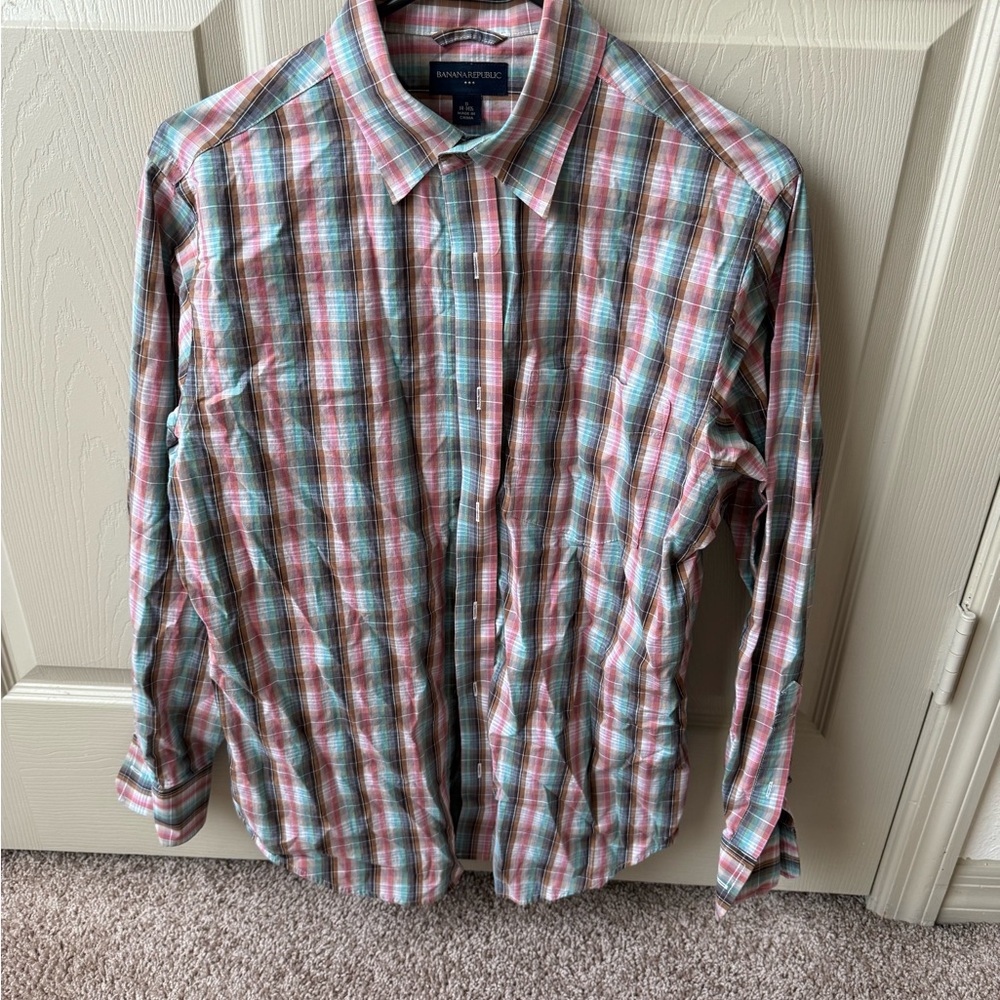 Banana Republic Red and Green Casual Button Down Shirt